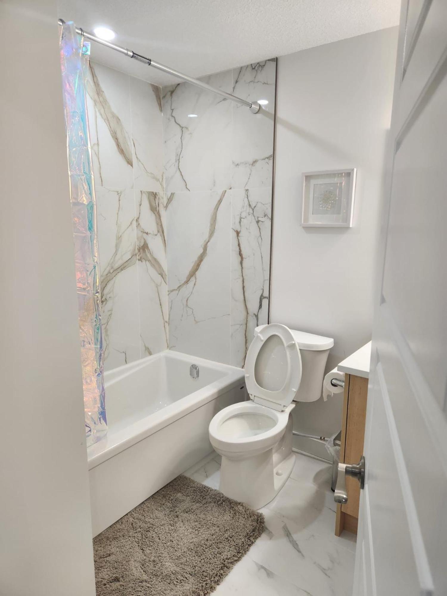 Brand New Deluxe 2 Bedroom Suite With Ac & Den YYC Exterior foto